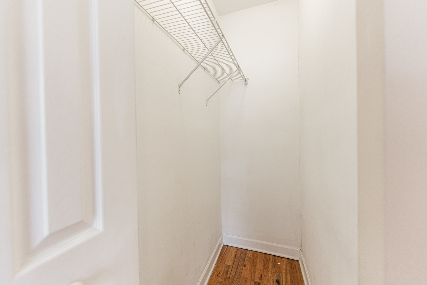 4604 N MONTICELLO Avenue Unit: 3E