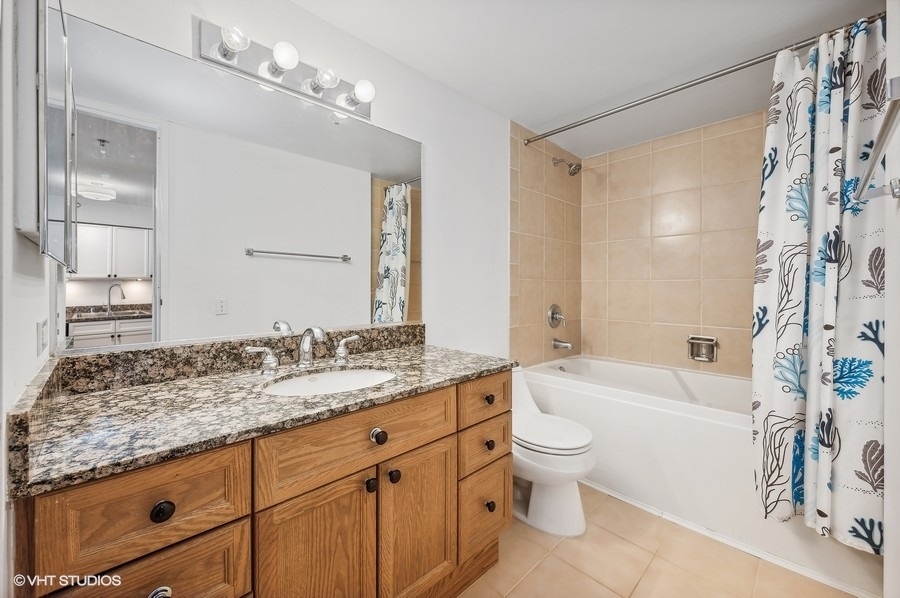 512 N MCCLURG Court Unit: 3211