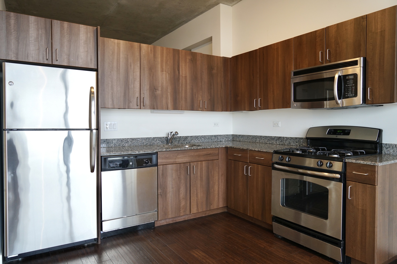 235 W VAN BUREN Street Unit: 4009