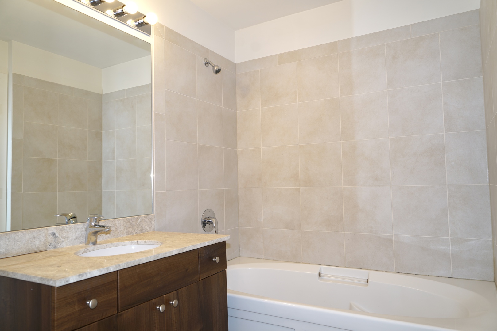 235 W VAN BUREN Street Unit: 4009