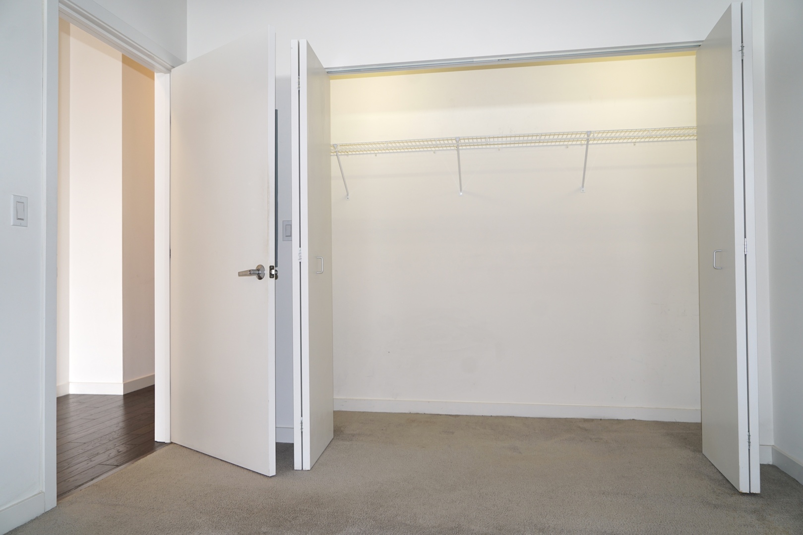 235 W VAN BUREN Street Unit: 4009