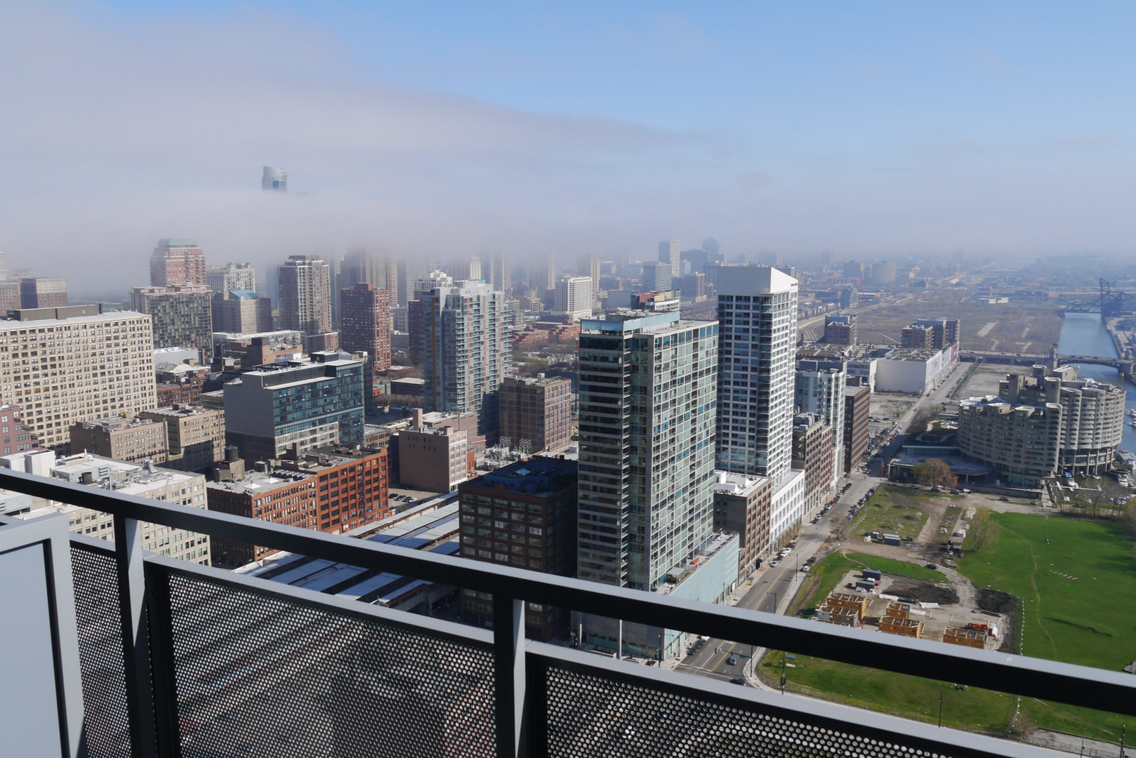 235 W VAN BUREN Street Unit: 4009