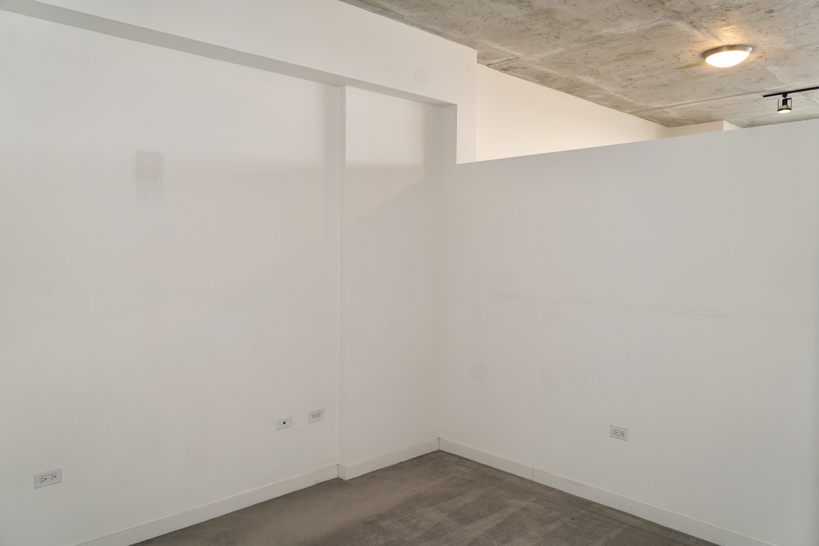 235 W VAN BUREN Street Unit: 4009