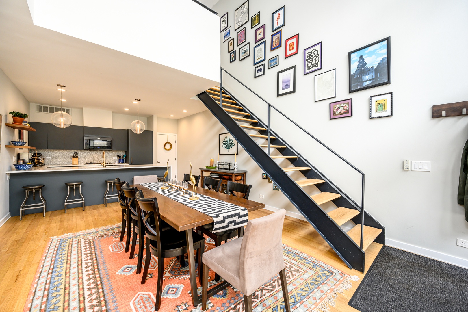 919 N Wolcott Avenue Unit: 104