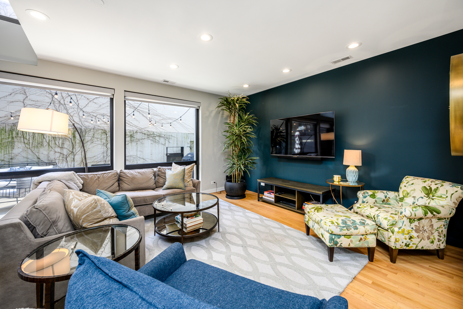 919 N Wolcott Avenue Unit: 104