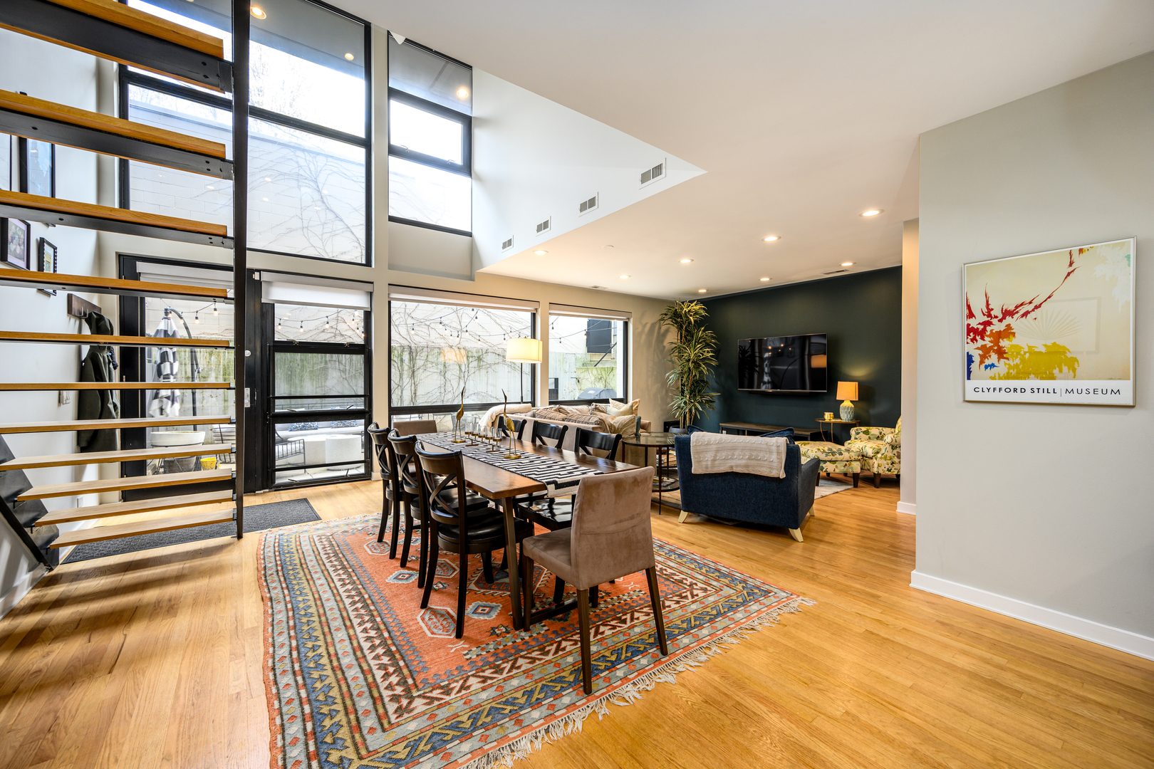 919 N Wolcott Avenue Unit: 104