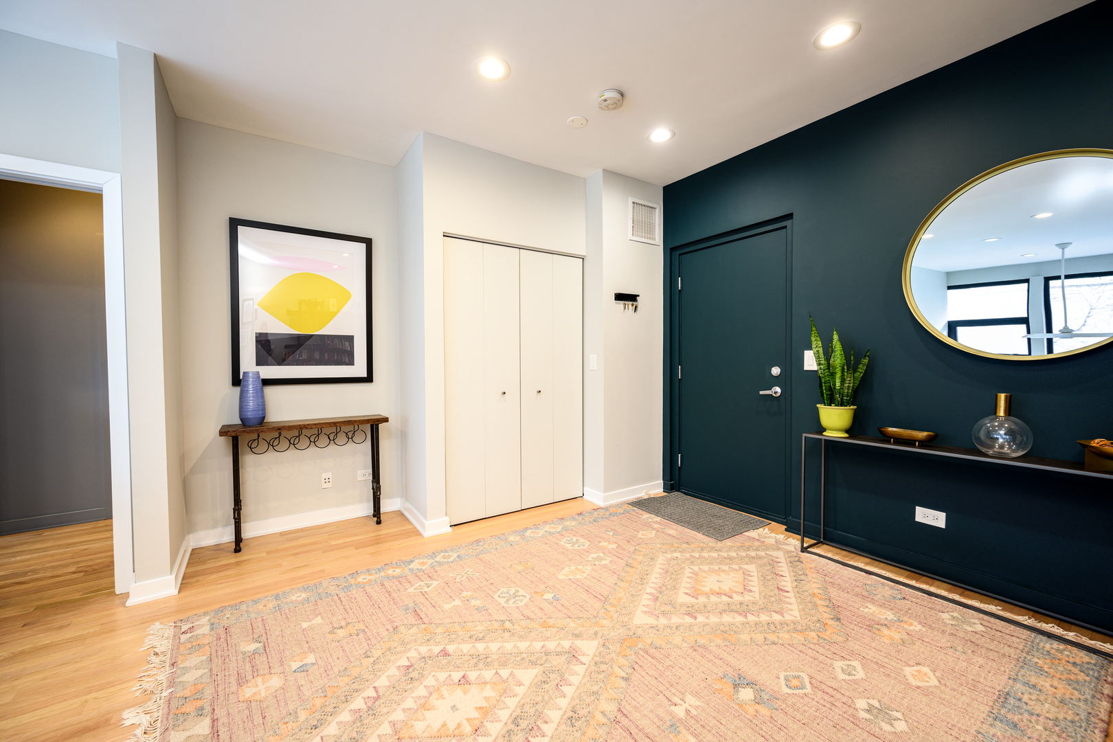 919 N Wolcott Avenue Unit: 104