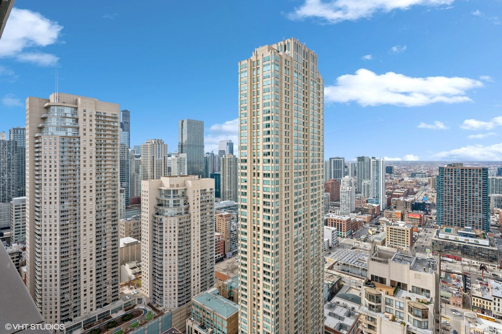 10 E ONTARIO Street Unit: 4606