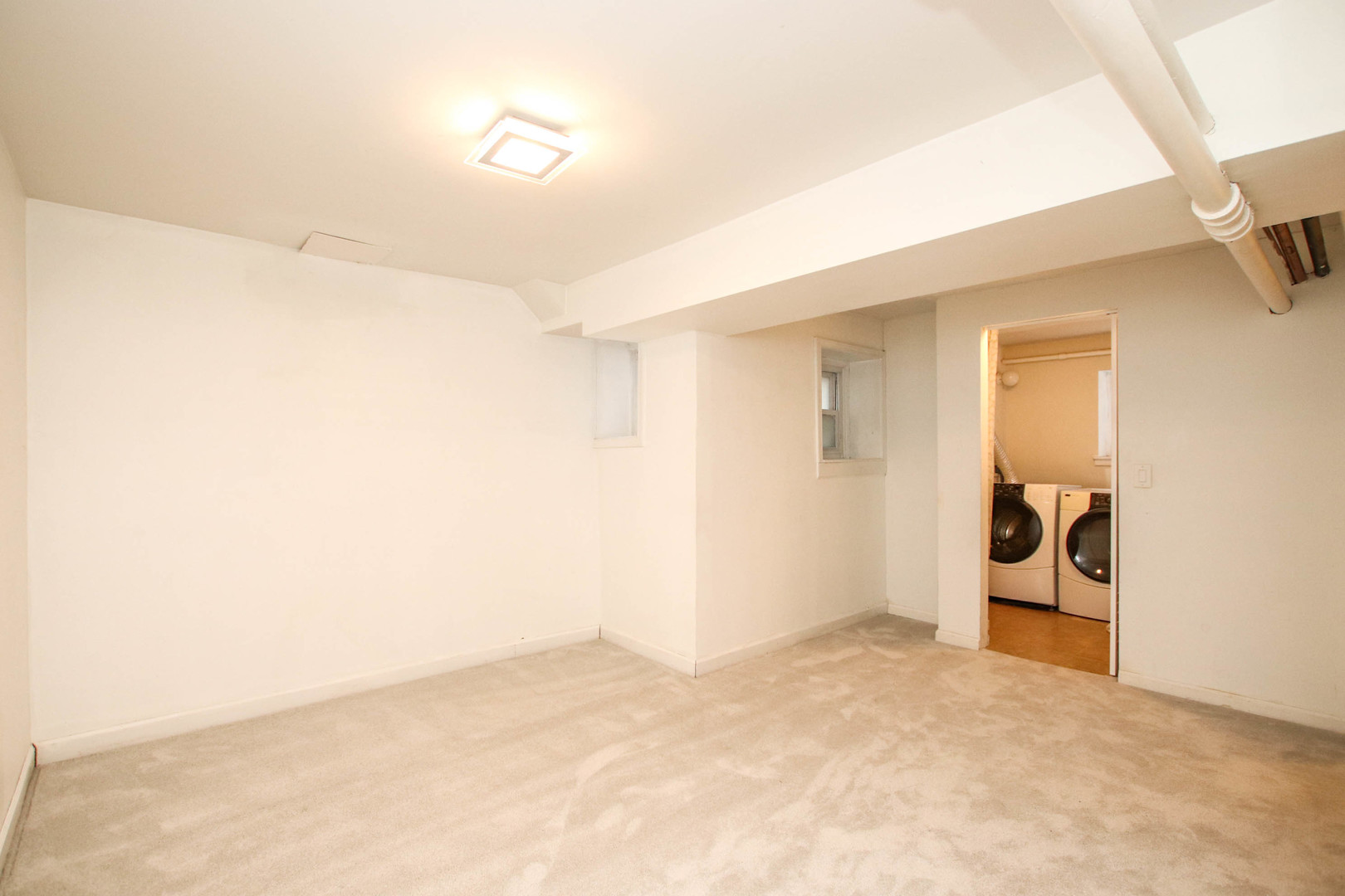 5922 N Magnolia Avenue Unit: 1S