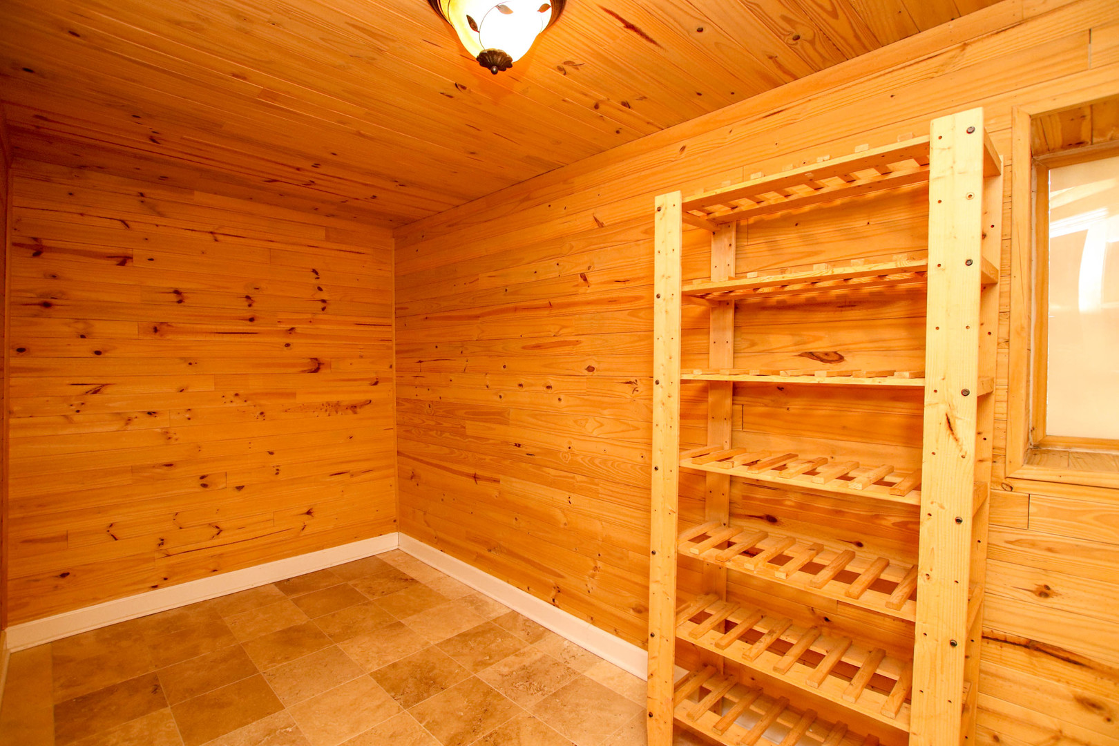 5922 N Magnolia Avenue Unit: 1S