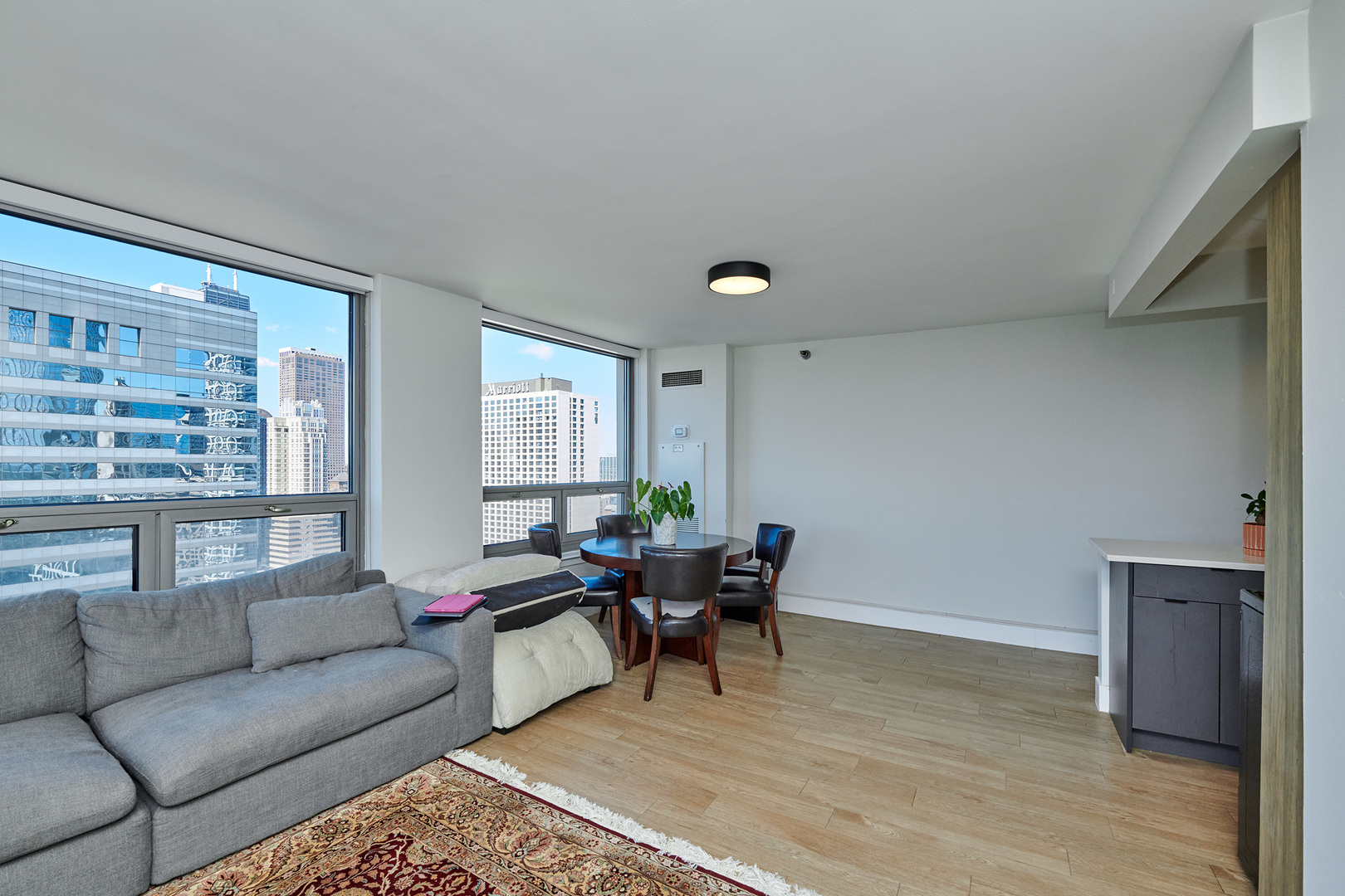 440 N Wabash Avenue Unit: 4004