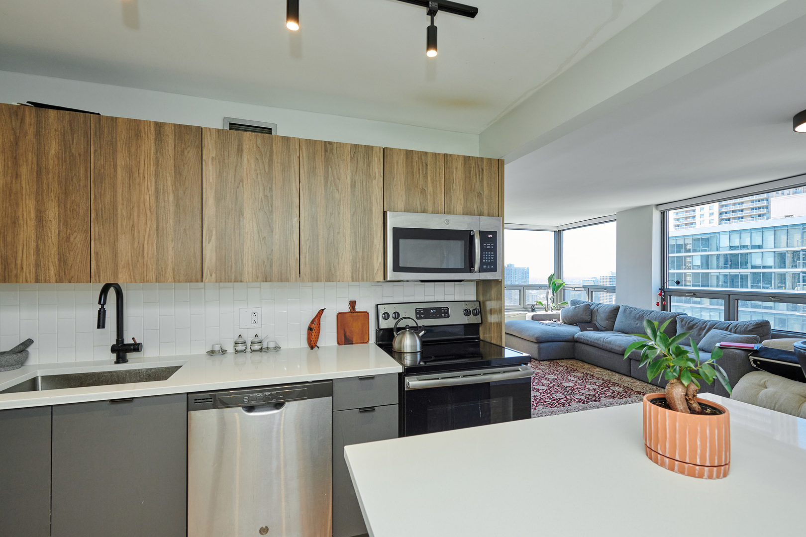 440 N Wabash Avenue Unit: 4004