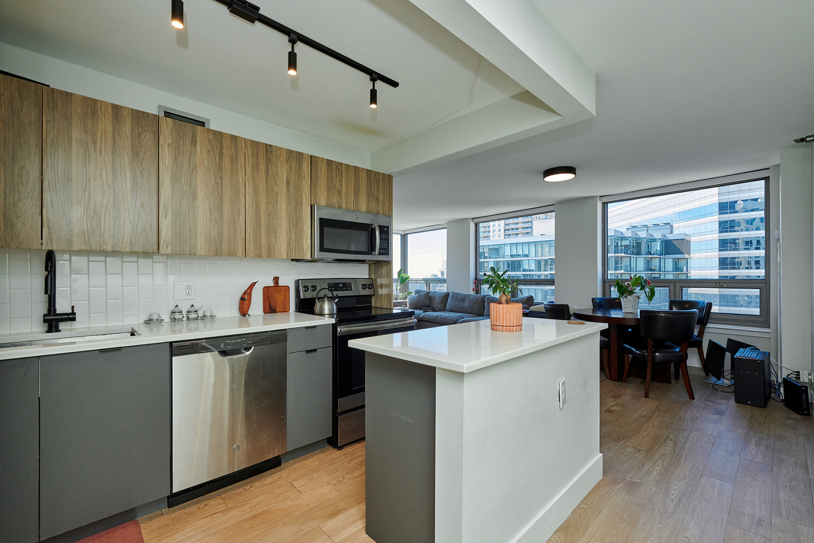 440 N Wabash Avenue Unit: 4004