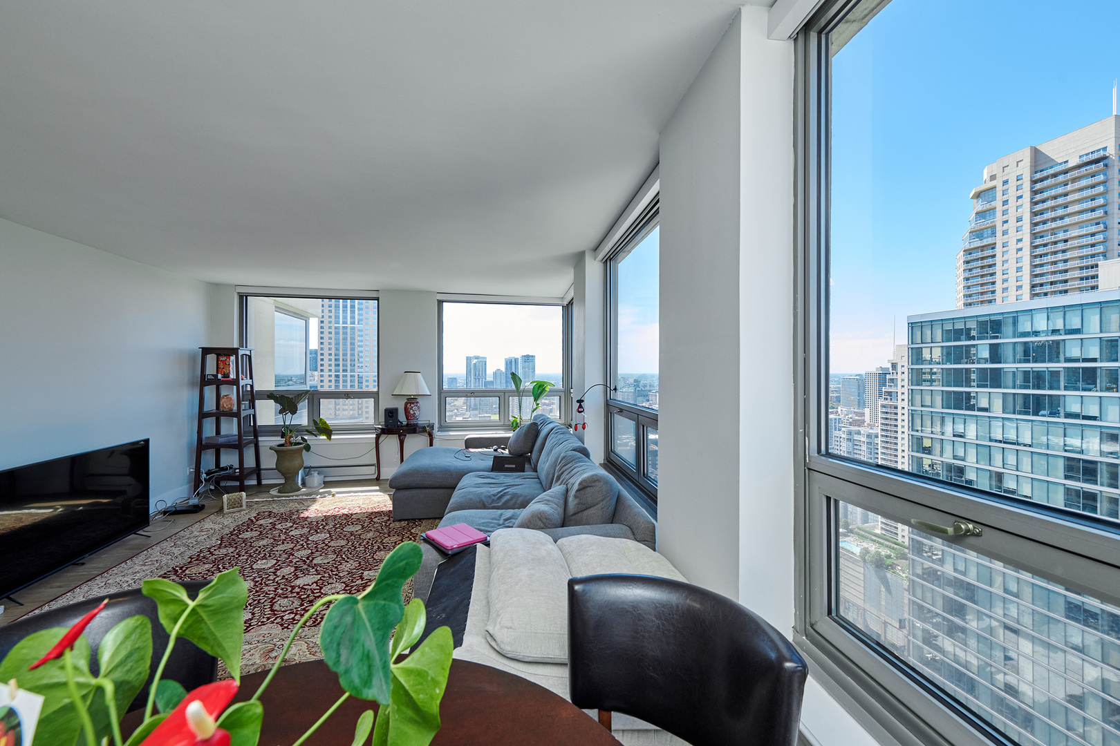 440 N Wabash Avenue Unit: 4004