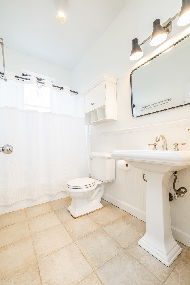 1135 W Webster Avenue Unit: 8