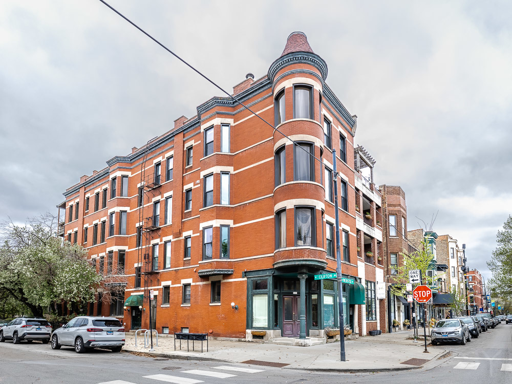1135 W Webster Avenue Unit: 8