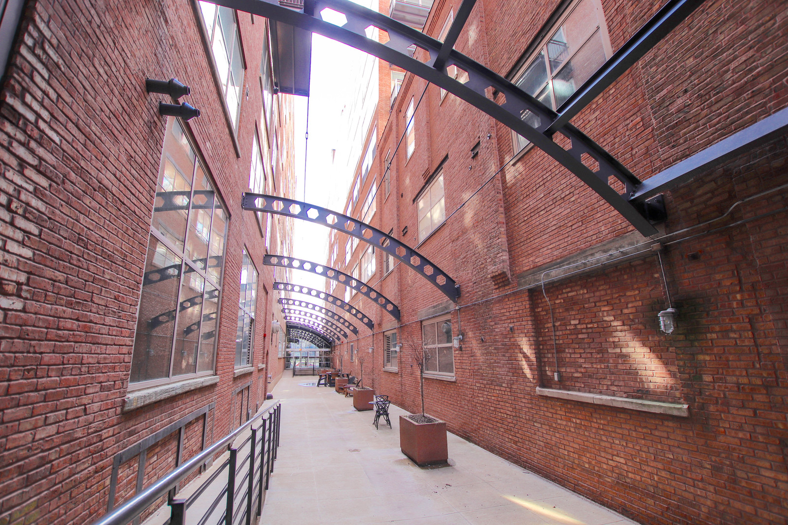 500 S CLINTON Street Unit: 311