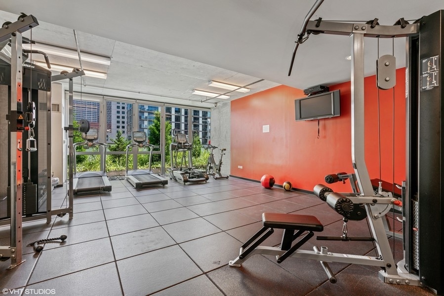 659 W Randolph Street Unit: 1016