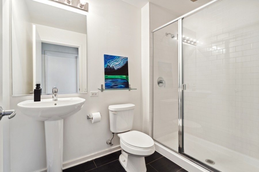 659 W Randolph Street Unit: 1016