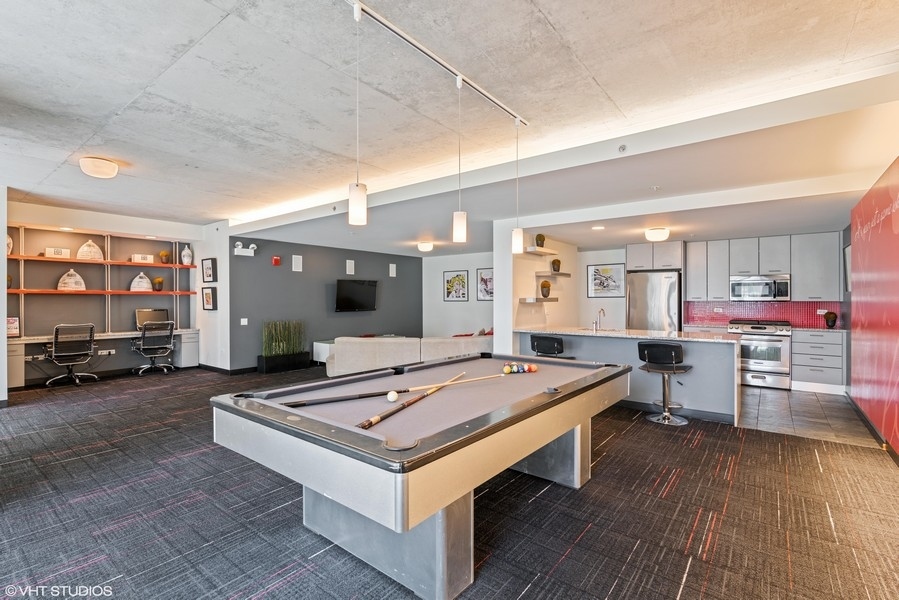 659 W Randolph Street Unit: 1016