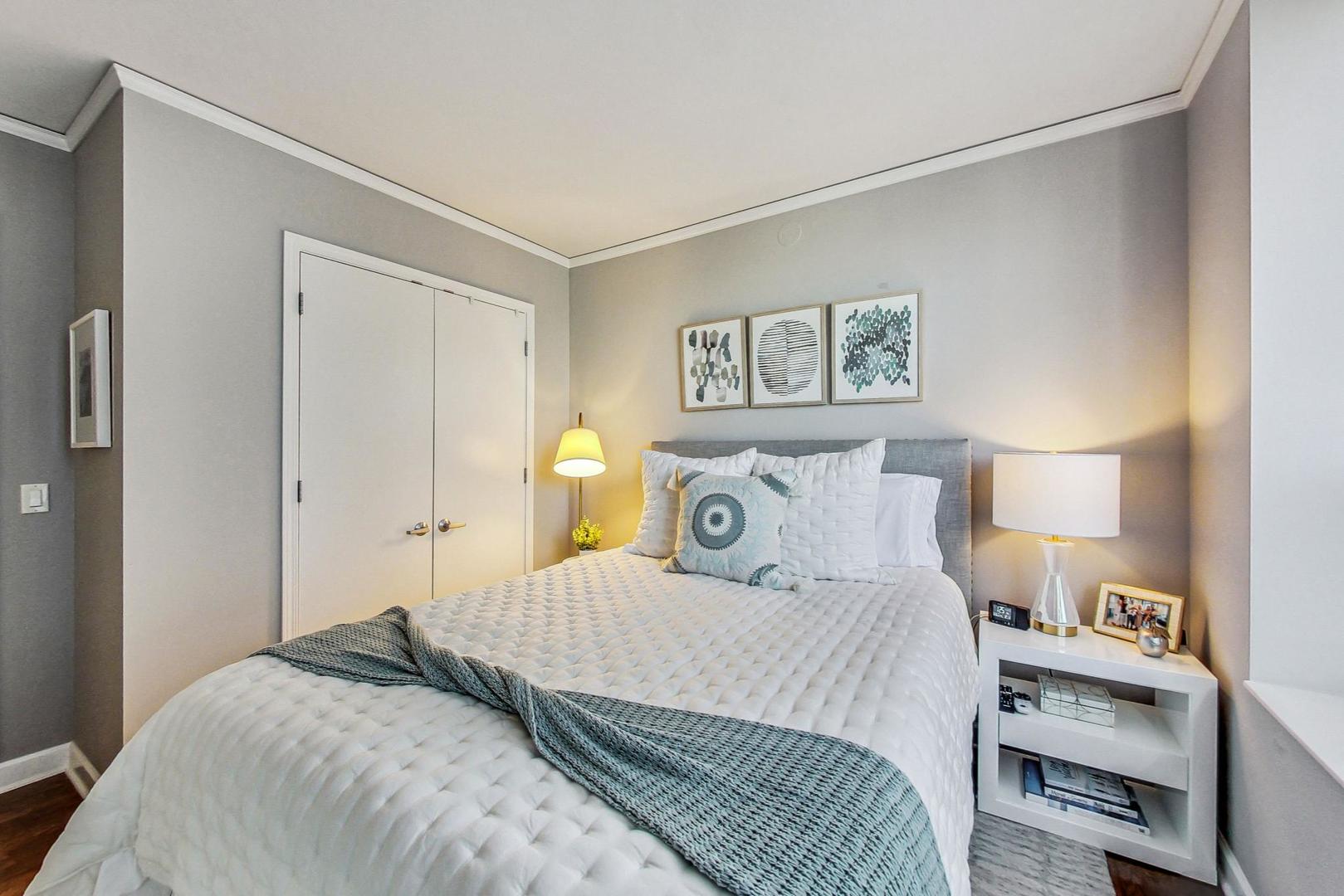 450 E WATERSIDE Drive Unit: 2409