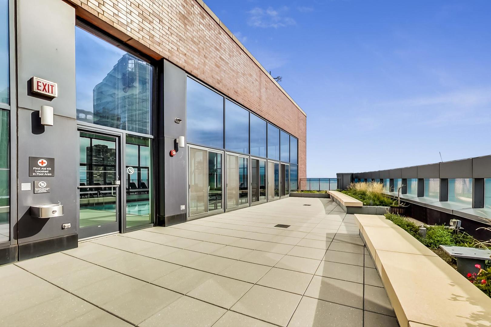 450 E WATERSIDE Drive Unit: 2409