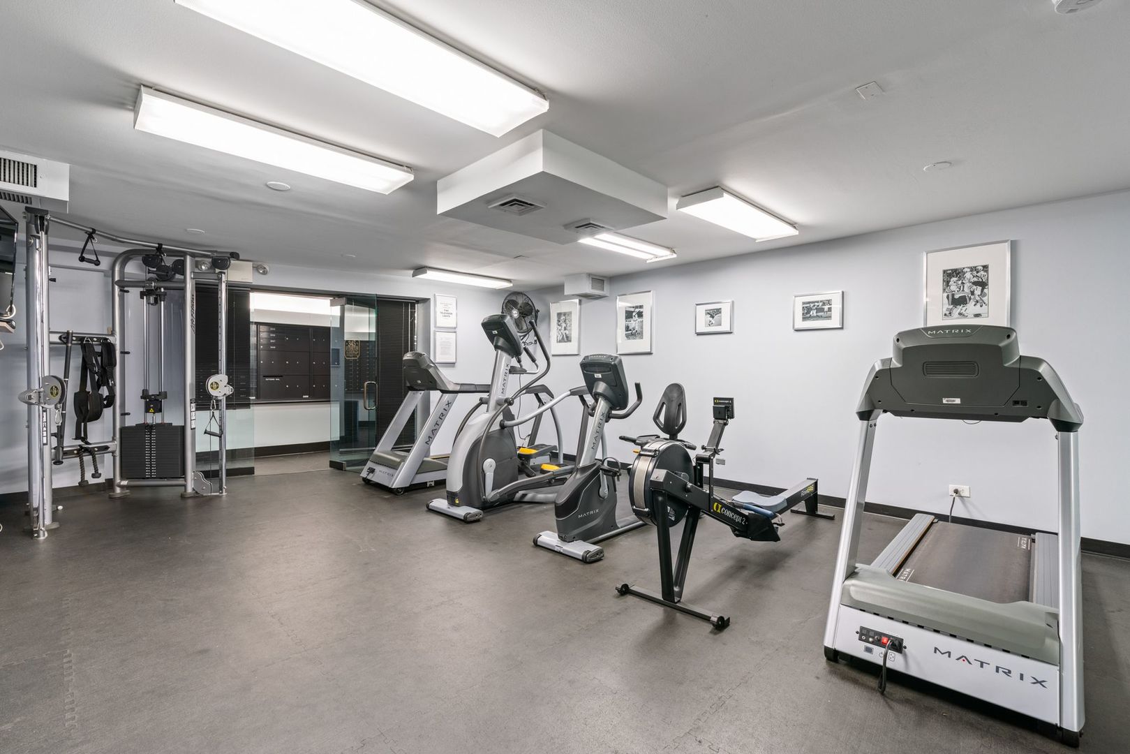 345 W Fullerton Parkway Unit: 2106