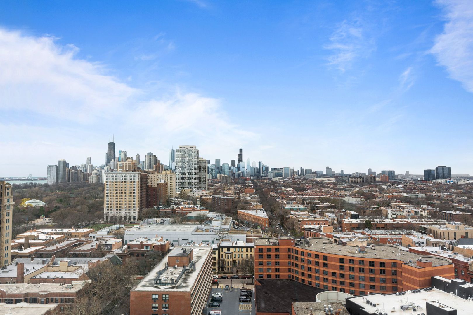 345 W Fullerton Parkway Unit: 2106