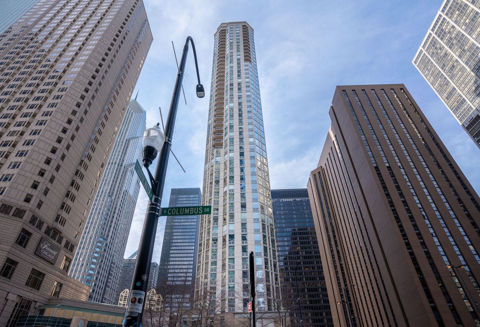 222 N Columbus Drive Unit: 2510