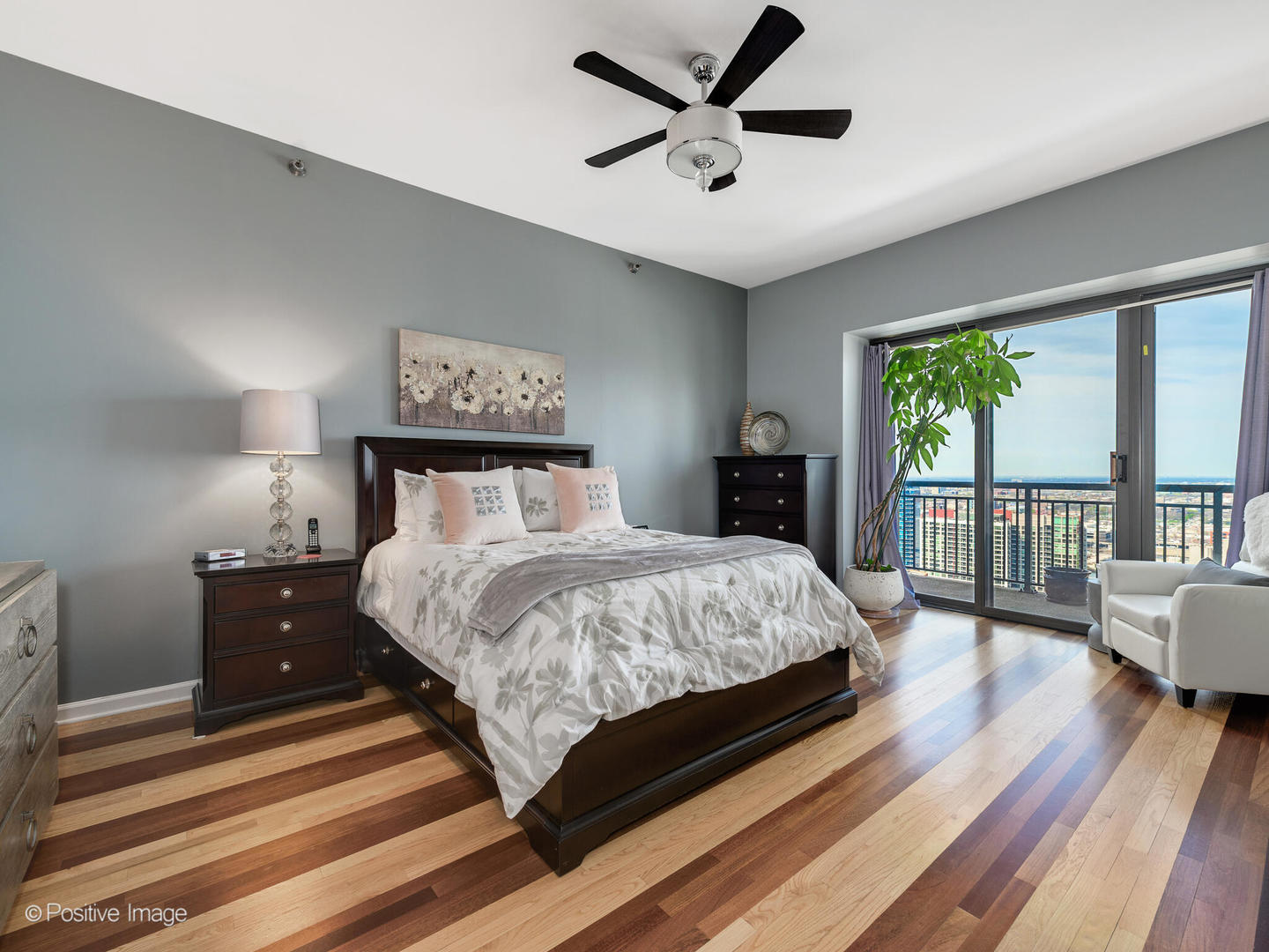 41 E 8TH Street Unit: 3305