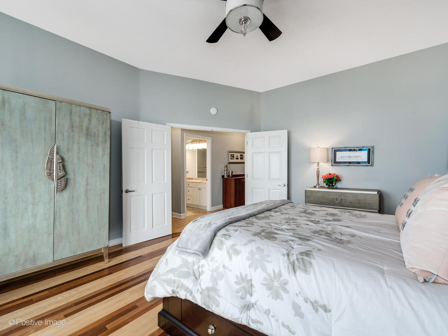 41 E 8TH Street Unit: 3305