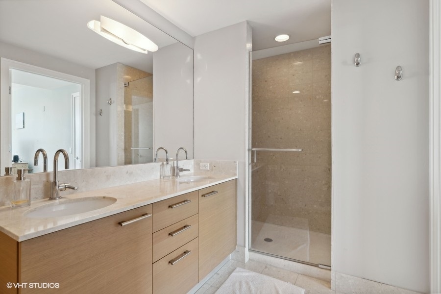 340 E RANDOLPH Street Unit: 3603