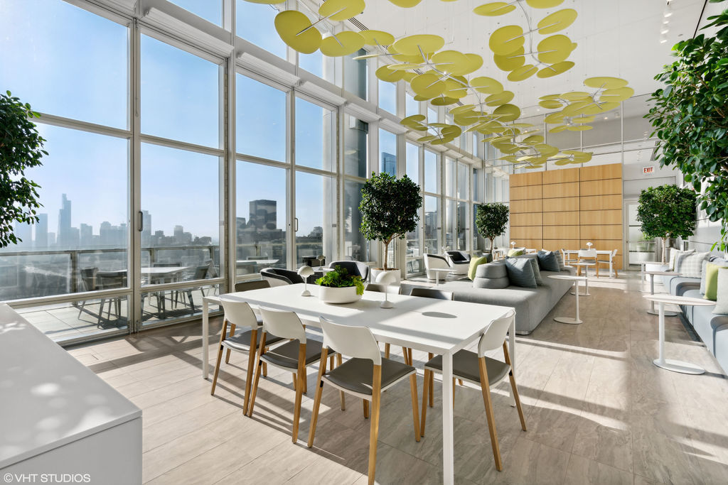 340 E RANDOLPH Street Unit: 3603