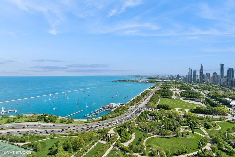 340 E RANDOLPH Street Unit: 3603