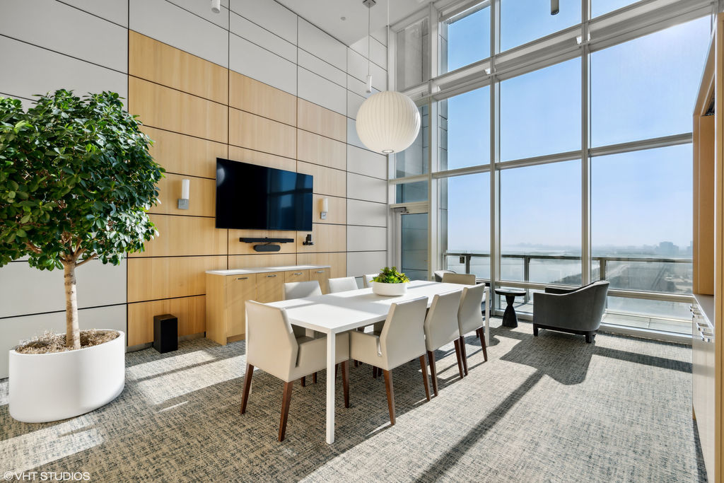 340 E RANDOLPH Street Unit: 3603