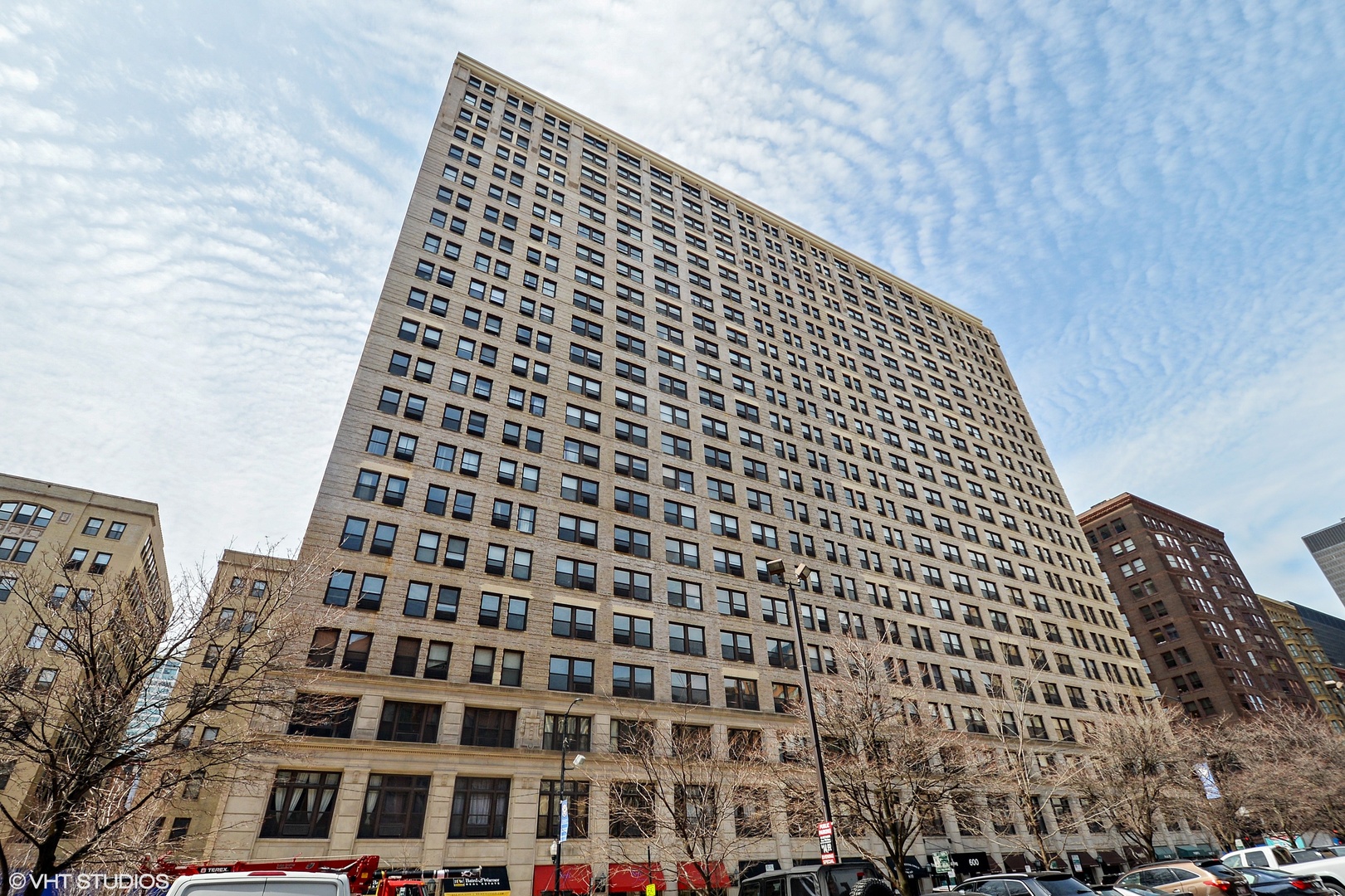 600 S Dearborn Street Unit: 1704