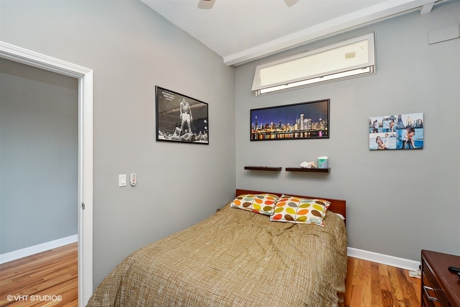 600 S Dearborn Street Unit: 1704