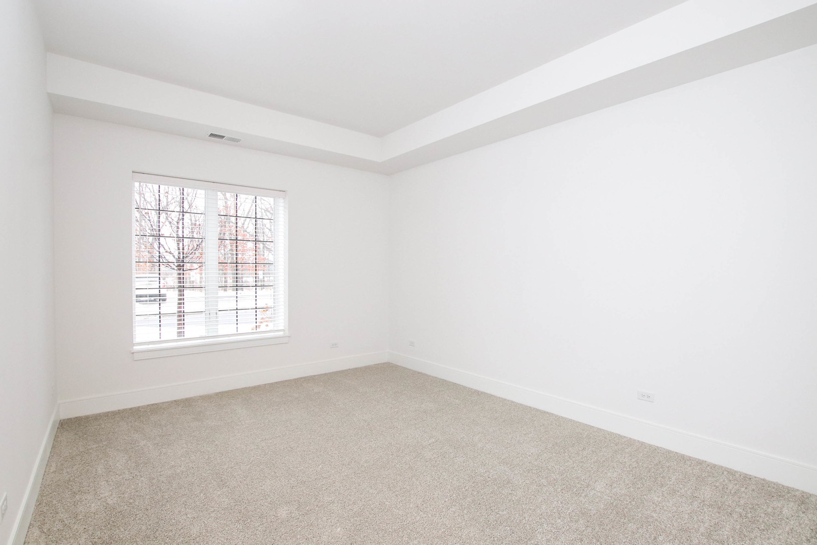 1850 Amberley Court Unit: 101