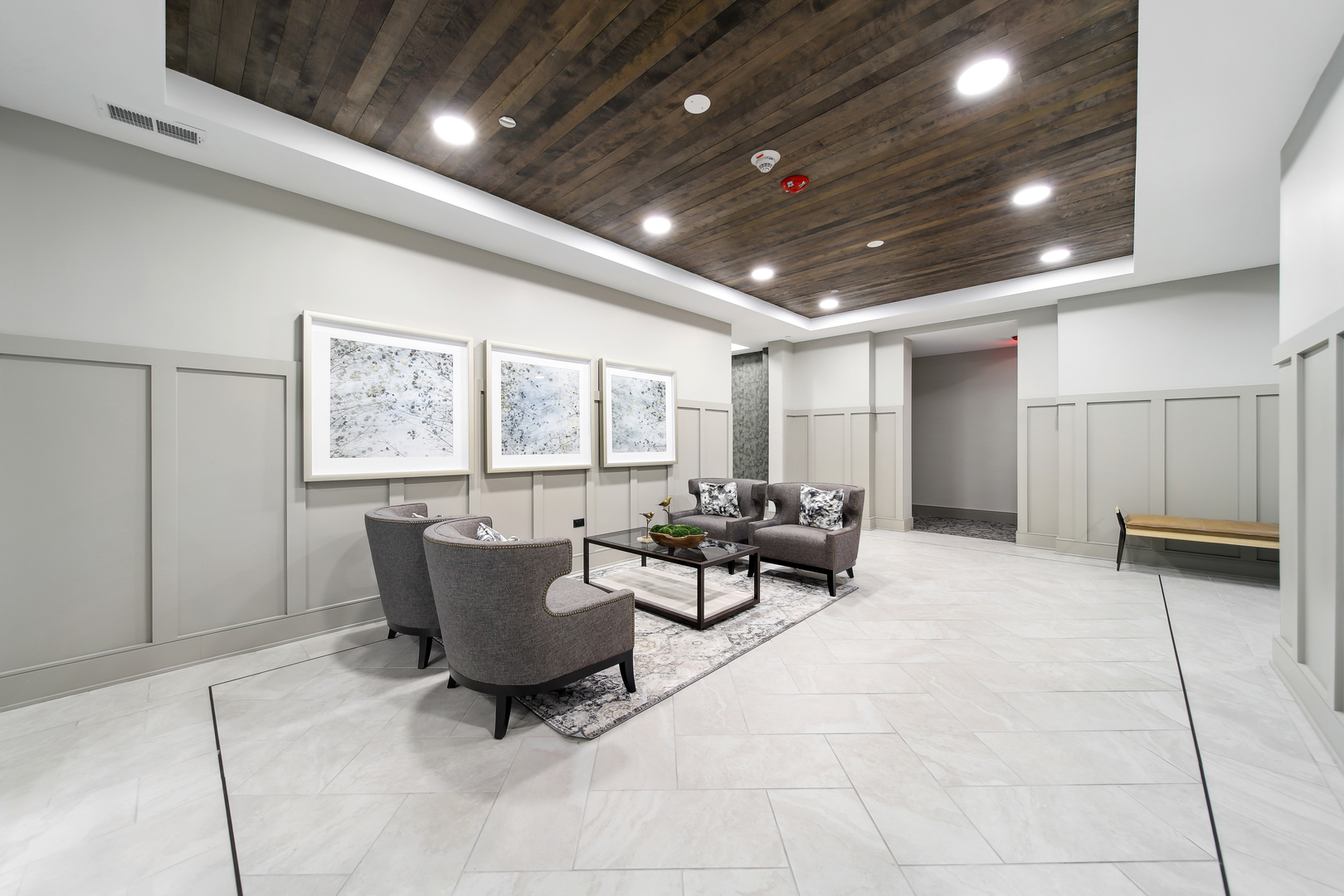 1850 Amberley Court Unit: 101