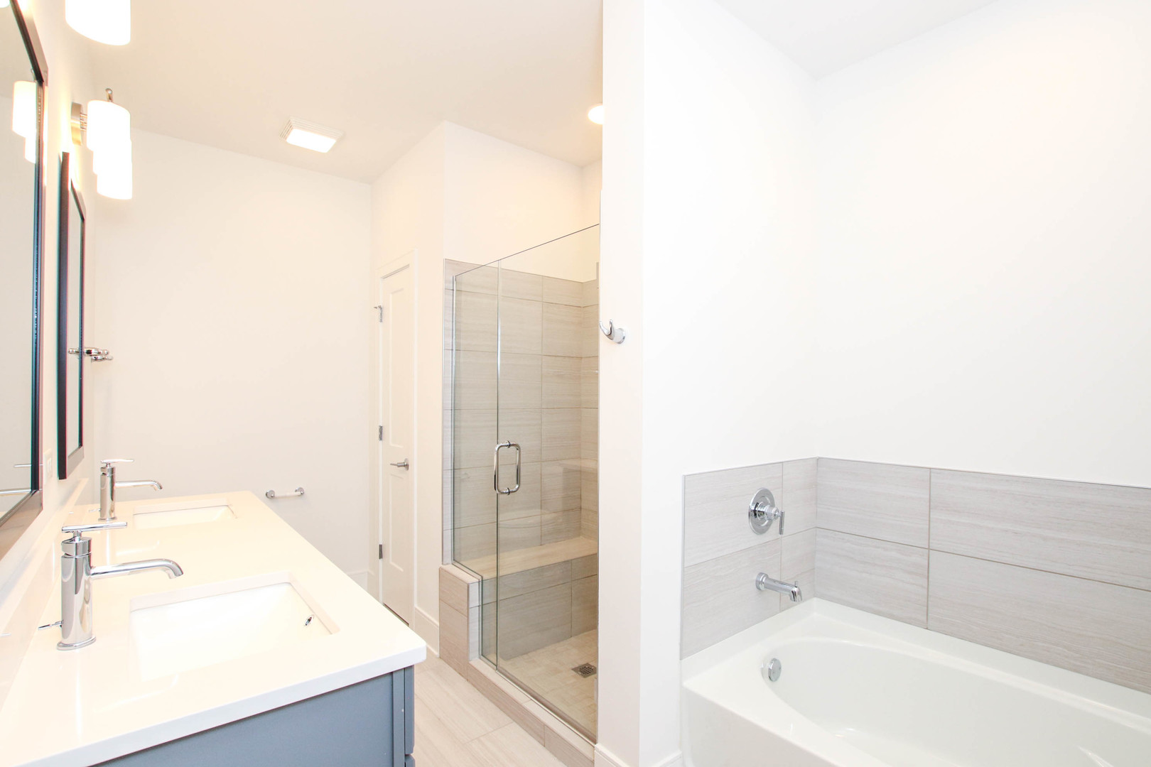 1850 Amberley Court Unit: 101