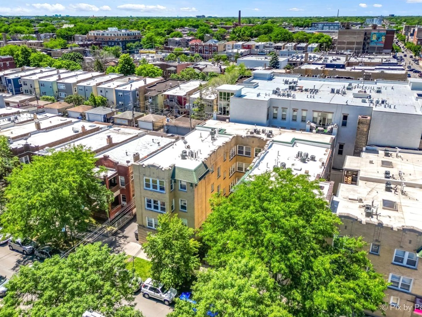 4754 N ALBANY Avenue Unit: 2