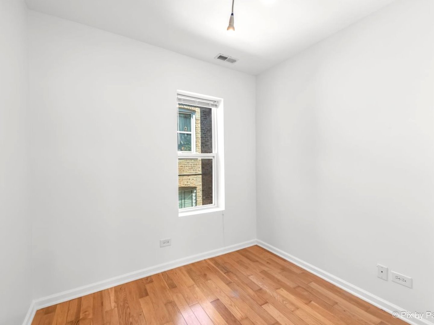 4754 N ALBANY Avenue Unit: 2