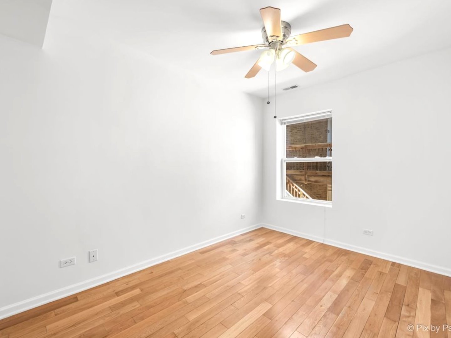 4754 N ALBANY Avenue Unit: 2