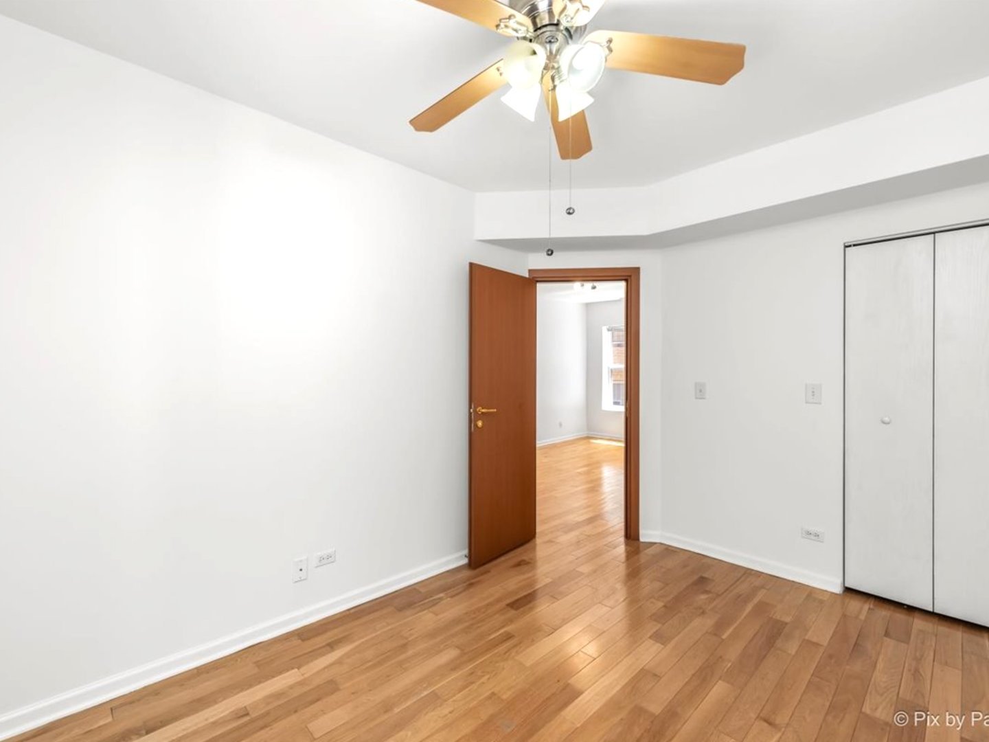 4754 N ALBANY Avenue Unit: 2