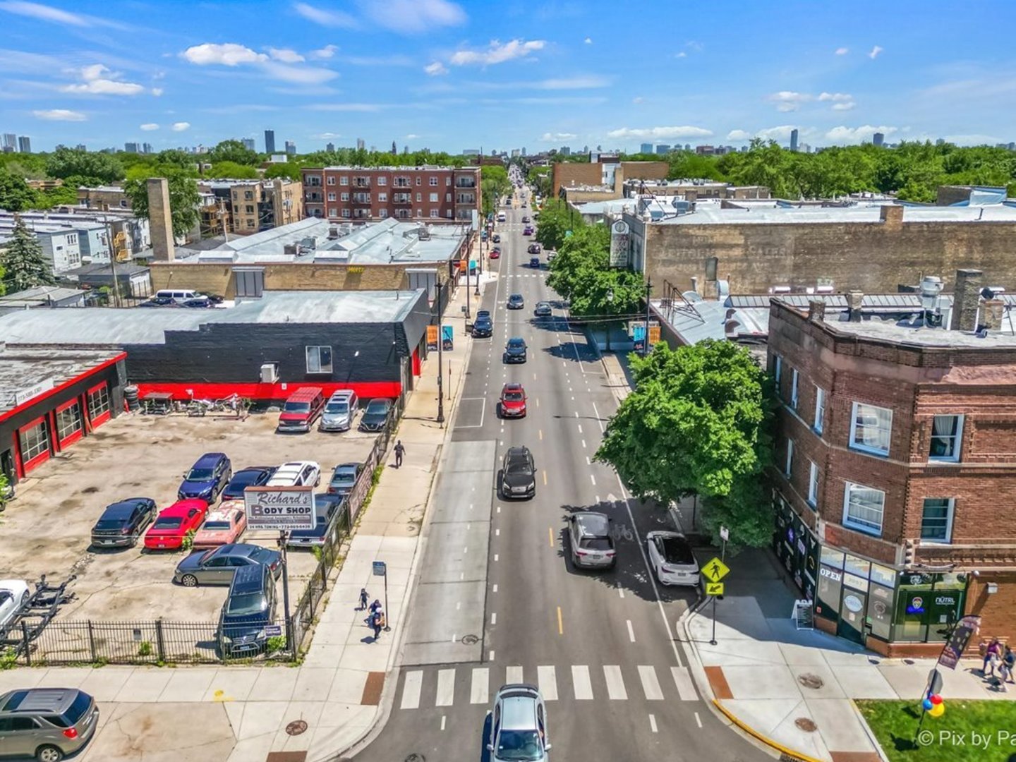4754 N ALBANY Avenue Unit: 2