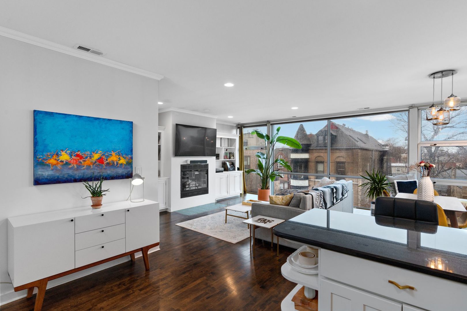 2119 N Damen Avenue Unit: 4