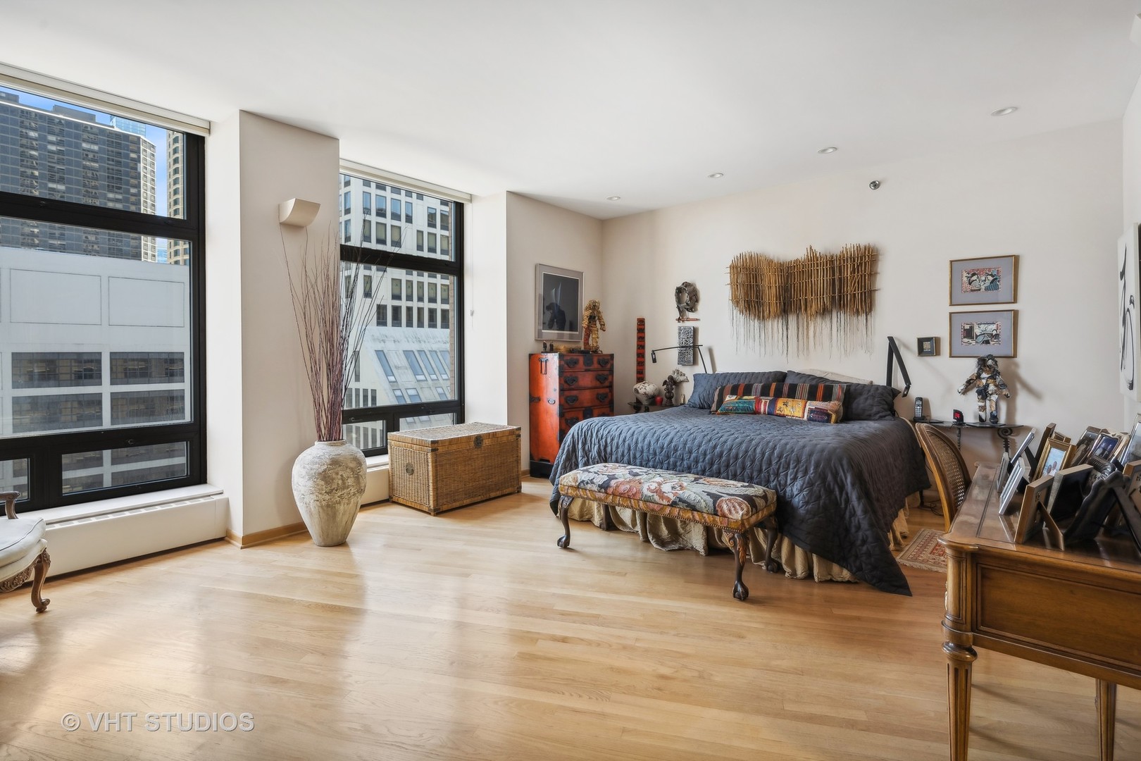 680 N Lake Shore Drive Unit: 1006
