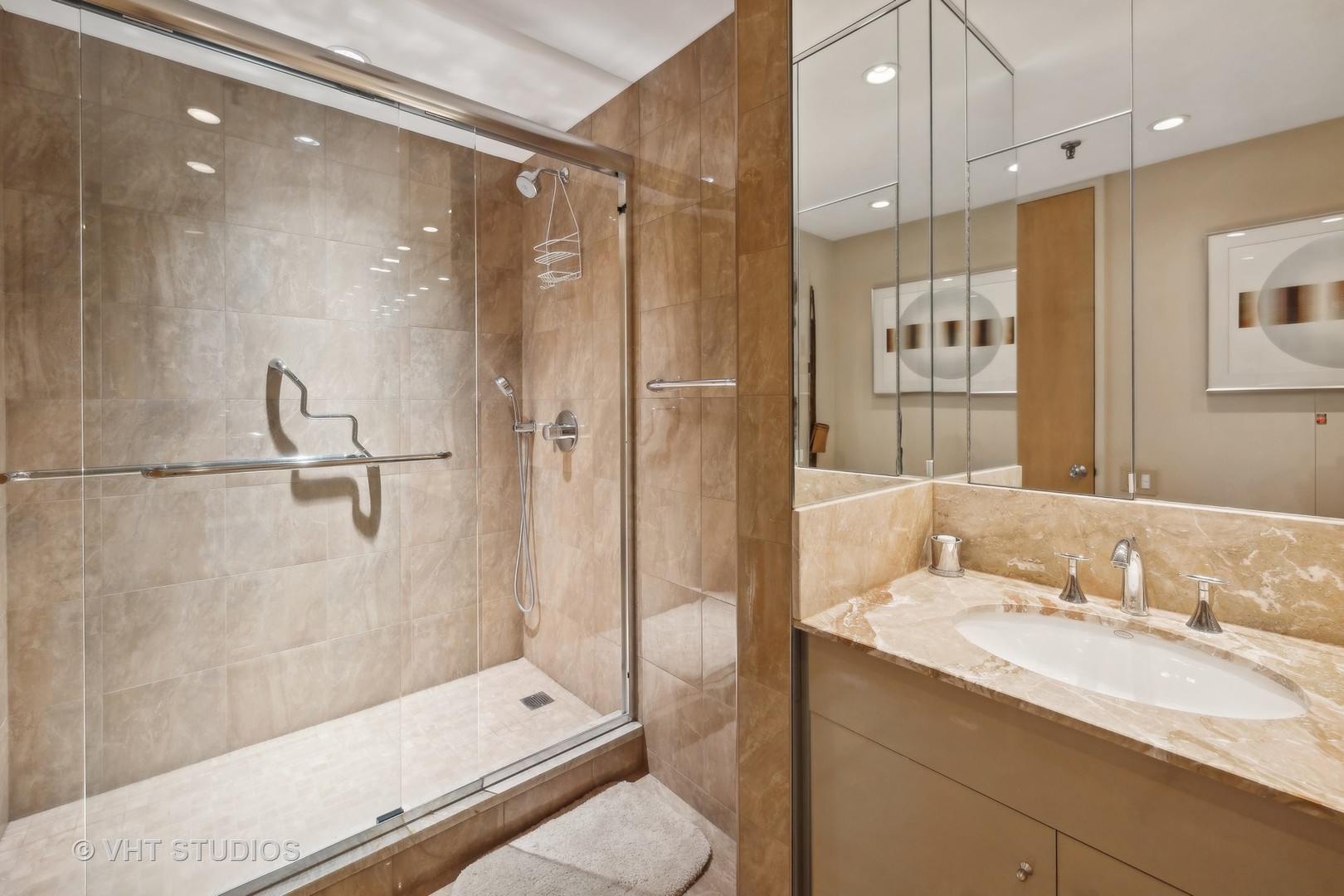 680 N Lake Shore Drive Unit: 1006