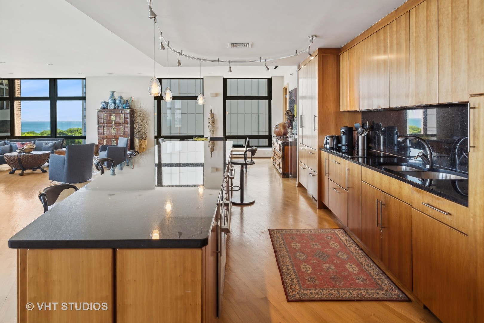 680 N Lake Shore Drive Unit: 1006