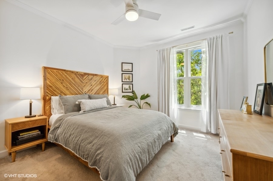 1714 W BELMONT Avenue Unit: B